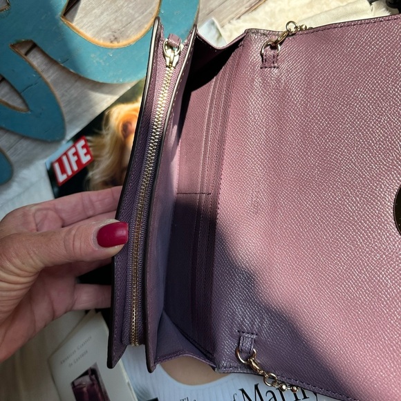 COACH PURPLE CROSSBODY BAG CLUTCH WALLET ON GOLD BEADED CHAIN - Picture 15 of 16